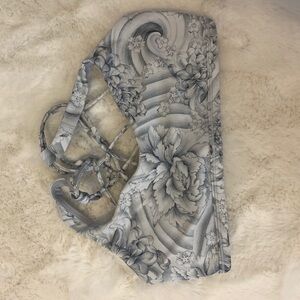 Lulu free to be sports bra size 6